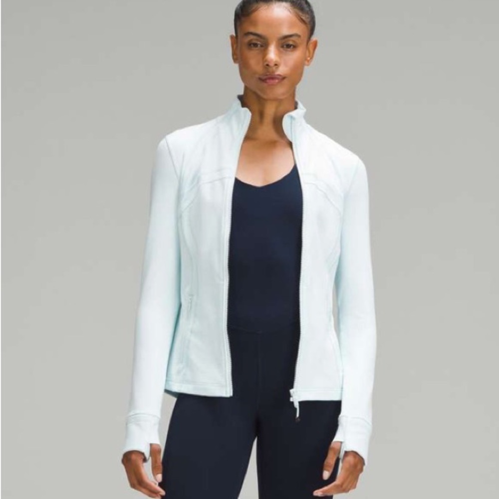 LULULEMON DEFINE PERFORMANCE JACKET IN LUON FABRIC SHEER BLUE SIZE US 6
